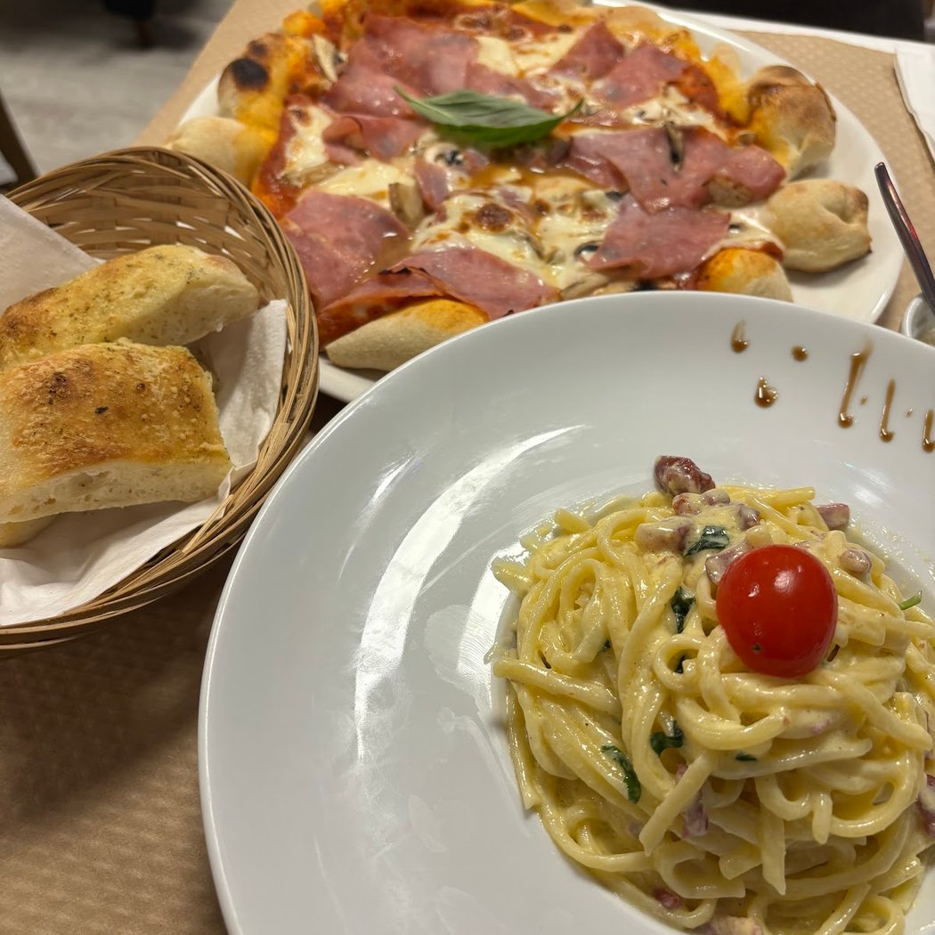 Trattoria Napoletana Da Enzo 3